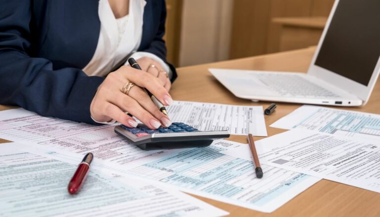 6 End Of Year Tax Tips
