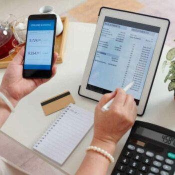 Ways to Reduce Your Tax Bill With Retirement Accounts