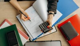 Navigating the Bookkeeping Maze: Simplify Your Financial Management