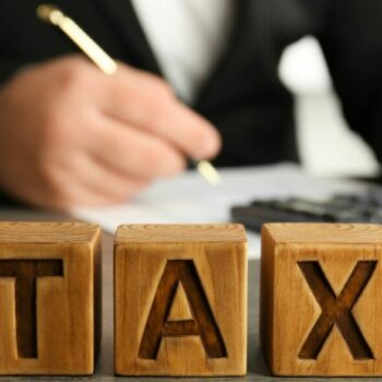 DIY vs Hiring a Tax Professional: Which is Best for You?