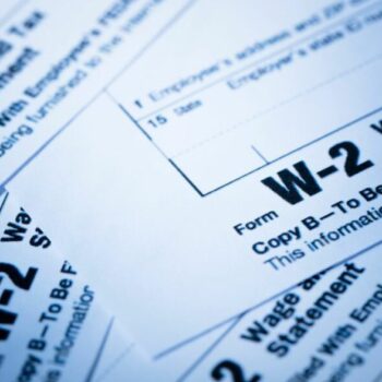 Understanding the Differences: 1099 vs W-2 Forms