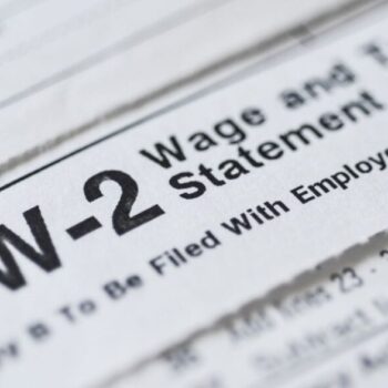 Filing Taxes Without a W-2: How to Stay Compliant and Avoid Penalties