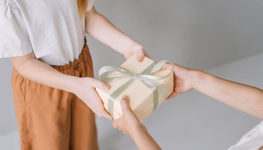 Gifting Money to Family: What’s Taxable and What’s Not